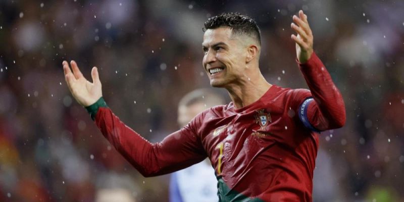 Cristiano Ronaldo là thủ lĩnh của đội tuyển Bồ Đào Nha Euro 2024